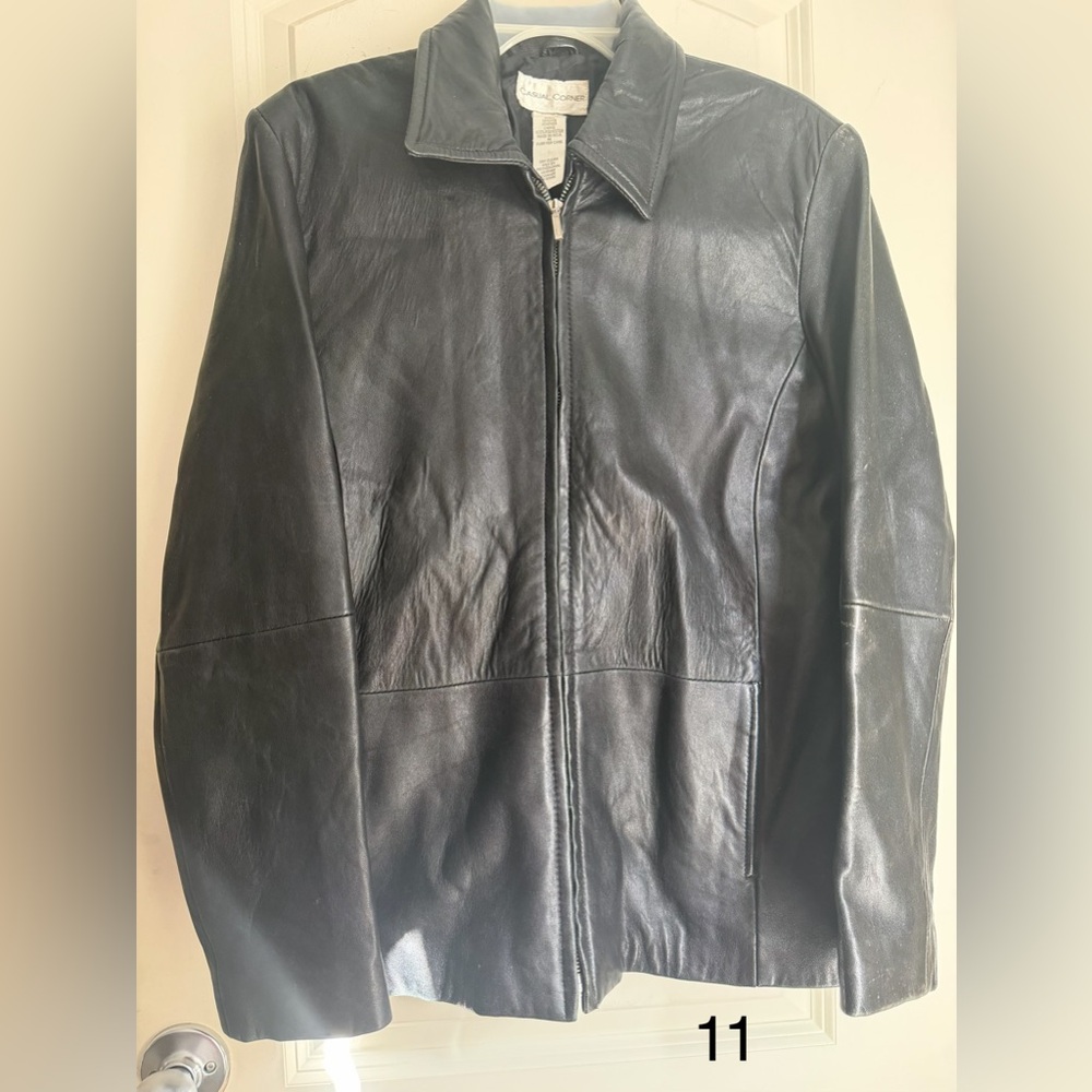 Casual‎ Corner Men's Black Leather Jacket